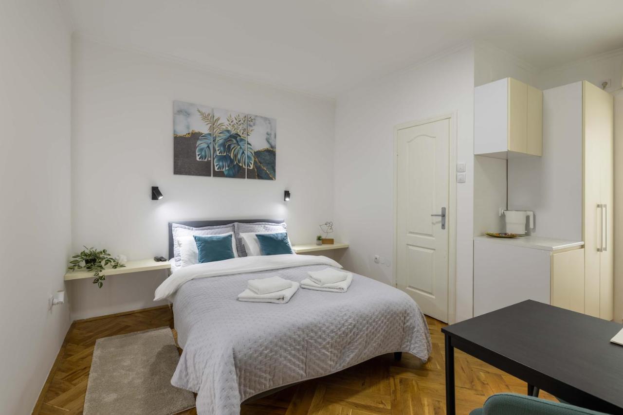 Old Town Rooms Нови Сад Екстериор снимка